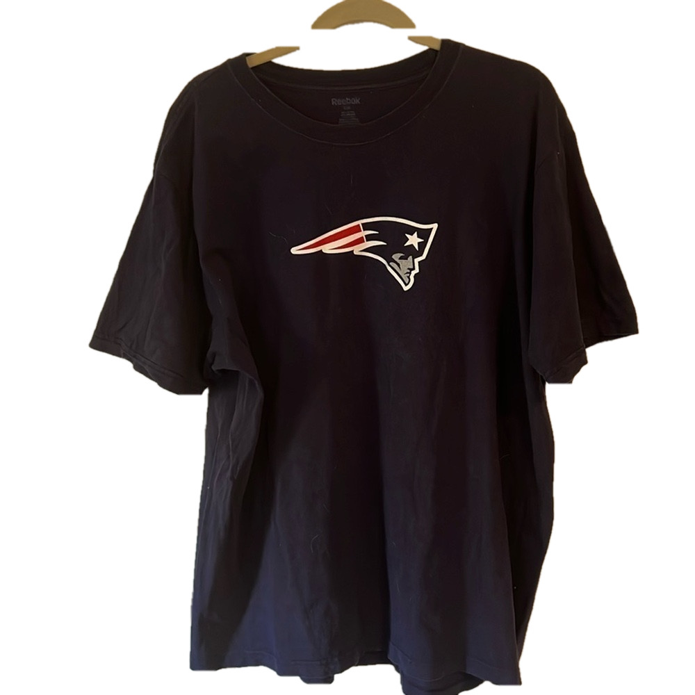 NEW ENGLAND PATRIOTS Men’s REEBOK Short Sleeve BRADY 2XL Shirt.